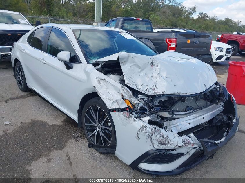2022 Toyota Camry at LA Carville, IAAI lot 37876319 CarsFromWest