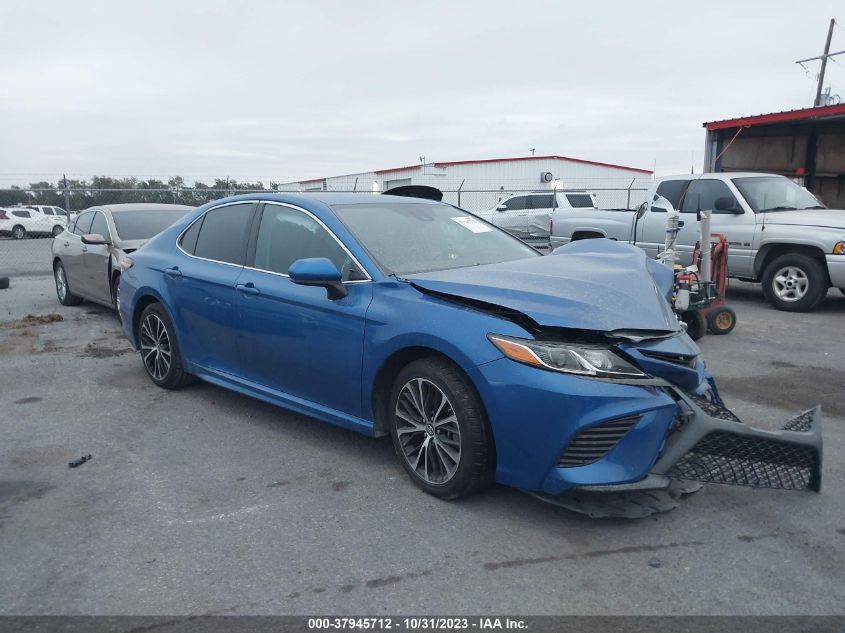2019 Toyota Camry at LA Carville, IAAI lot 37945712 CarsFromWest