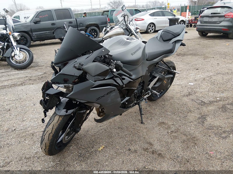 2025 Kawasaki Ninja ZX-6R Non-ABS at KS - Park City, IAAI lot