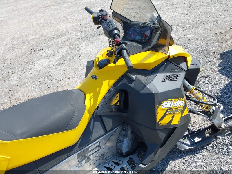 2009 Ski-Doo Mx Z X 800r at PA - Latimore Township, IAAI lot