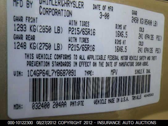 2000 Chrysler Town & Country Lmt VIN: 1C4GP64L7YB687091 Lot: 10122300