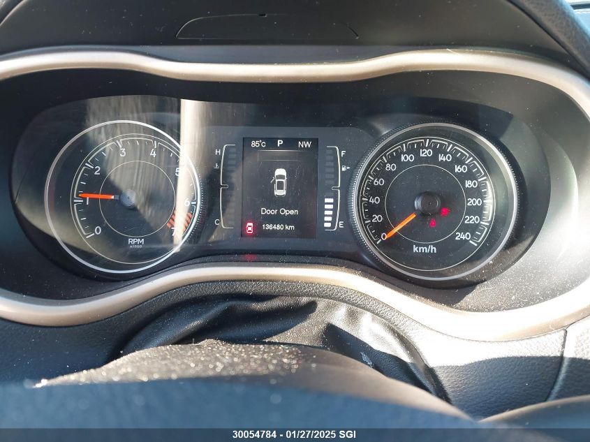 2015 Jeep Cherokee Sport VIN: 1C4PJLAB0FW642477 Lot: 30054784