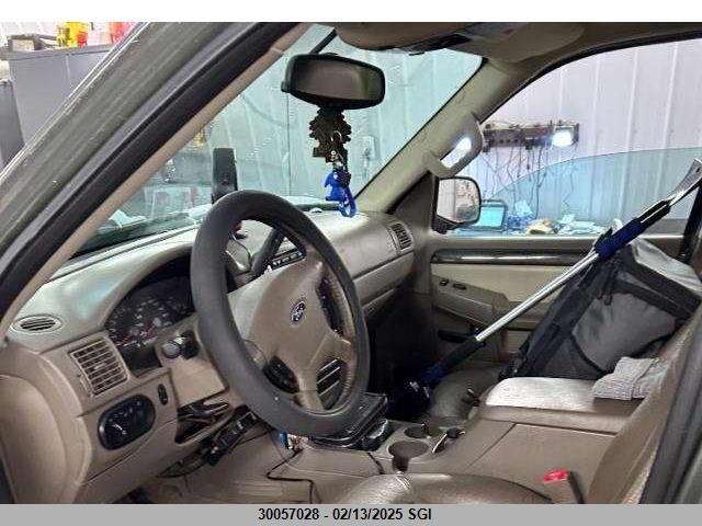 2004 Ford Explorer Eddie Bauer VIN: 1FMZU74K24UC07581 Lot: 30057028