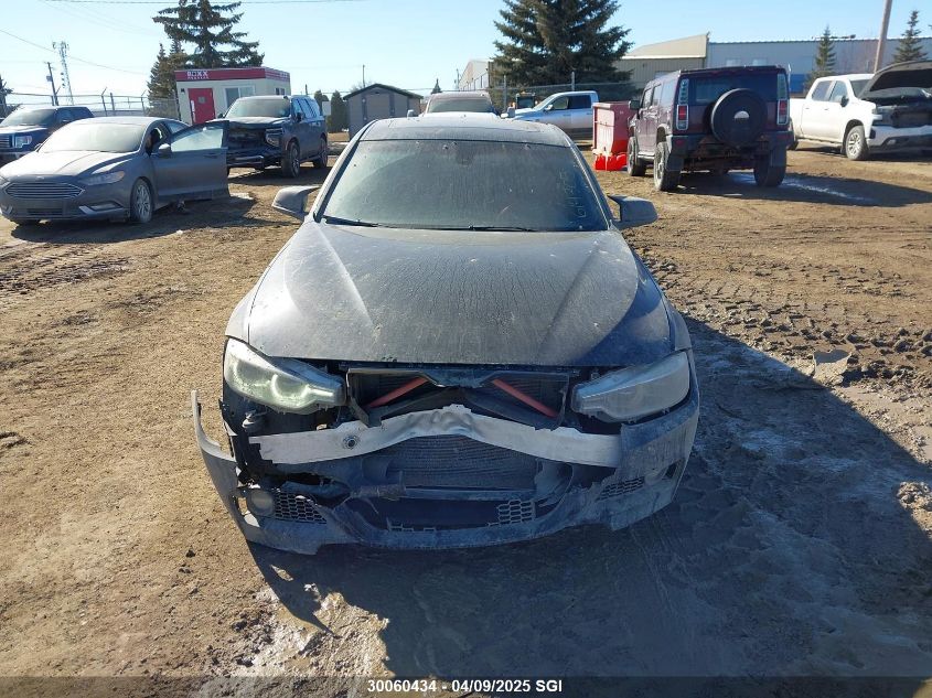 2018 BMW 3 Series VIN: WBA8D9C56JA614305 Lot: 30060434