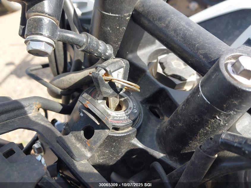 2012 Kawasaki Ex250 J VIN: JKAEXMJ12CDAB0423 Lot: 30065309