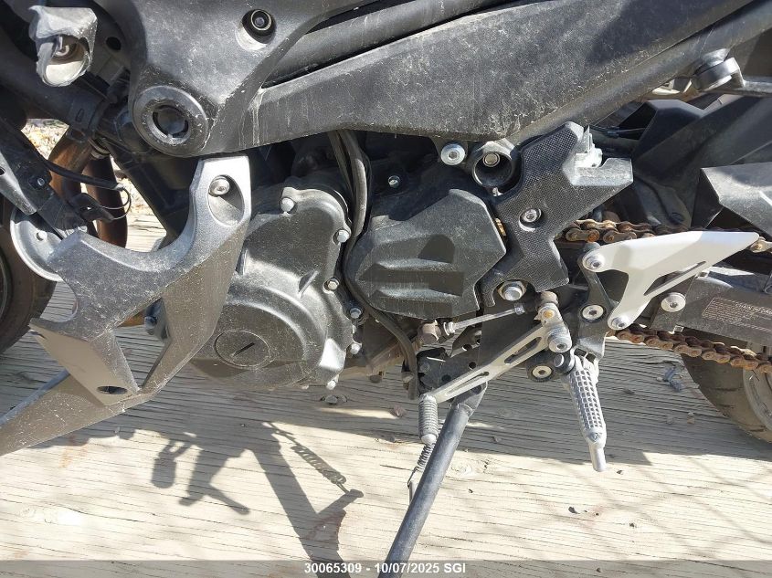 2012 Kawasaki Ex250 J VIN: JKAEXMJ12CDAB0423 Lot: 30065309