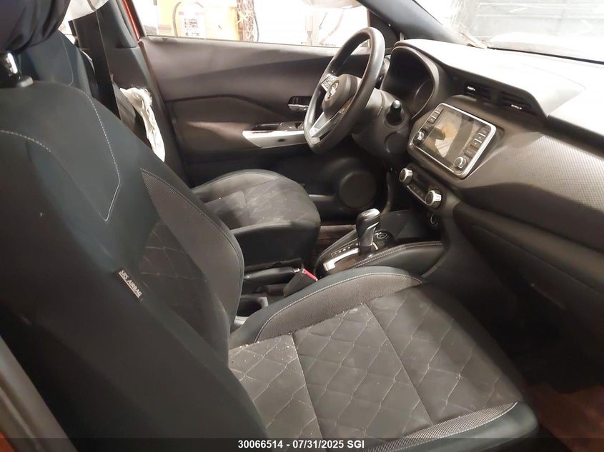 2019 Nissan Kicks S/Sr/Sv VIN: 3N1CP5CUXKL555941 Lot: 30066514