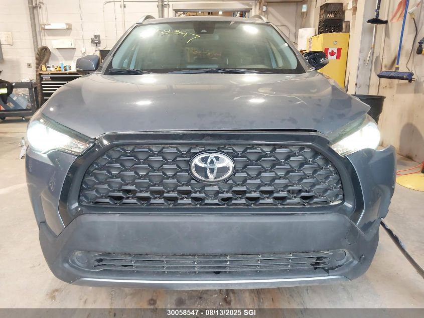 2022 Toyota Corolla Cross Le VIN: 7MUBAABG3NV043666 Lot: 30058547