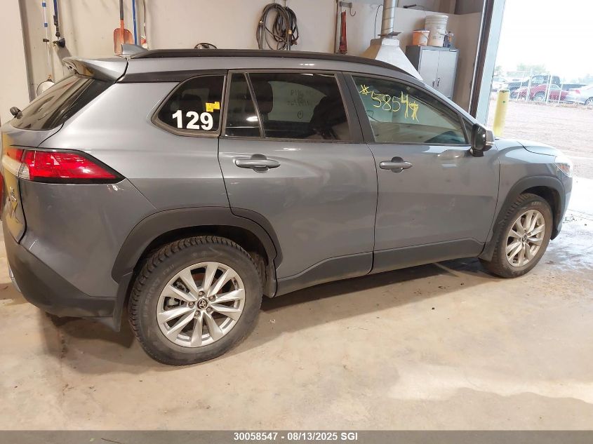 2022 Toyota Corolla Cross Le VIN: 7MUBAABG3NV043666 Lot: 30058547