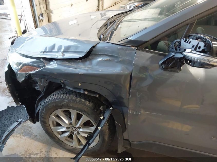 2022 Toyota Corolla Cross Le VIN: 7MUBAABG3NV043666 Lot: 30058547