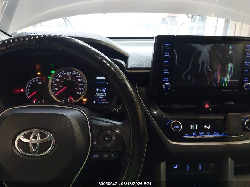 2022 Toyota Corolla Cross Le VIN: 7MUBAABG3NV043666 Lot: 30058547