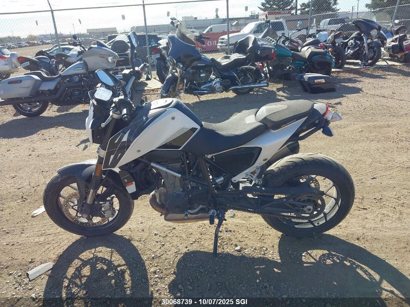 2018 Ktm 690 Duke VIN: VBKLDV40XJM714526 Lot: 30068739