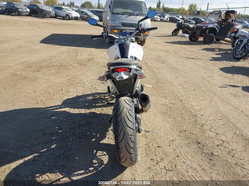 2018 Ktm 690 Duke VIN: VBKLDV40XJM714526 Lot: 30068739