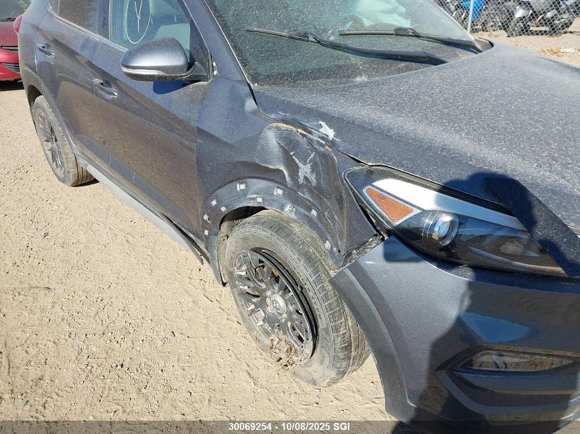 2017 Hyundai Tucson Limited/Sport And Eco/Se VIN: KM8J3CA4XHU571090 Lot: 30069254