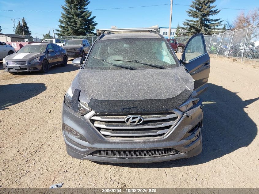 2017 Hyundai Tucson Limited/Sport And Eco/Se VIN: KM8J3CA4XHU571090 Lot: 30069254