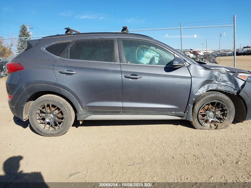 2017 Hyundai Tucson Limited/Sport And Eco/Se VIN: KM8J3CA4XHU571090 Lot: 30069254