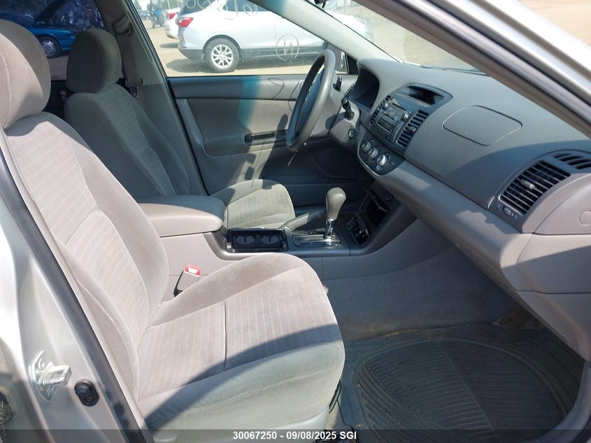 2005 Toyota Camry Le/Xle/Se VIN: 4T1BE32K45U565096 Lot: 30067250