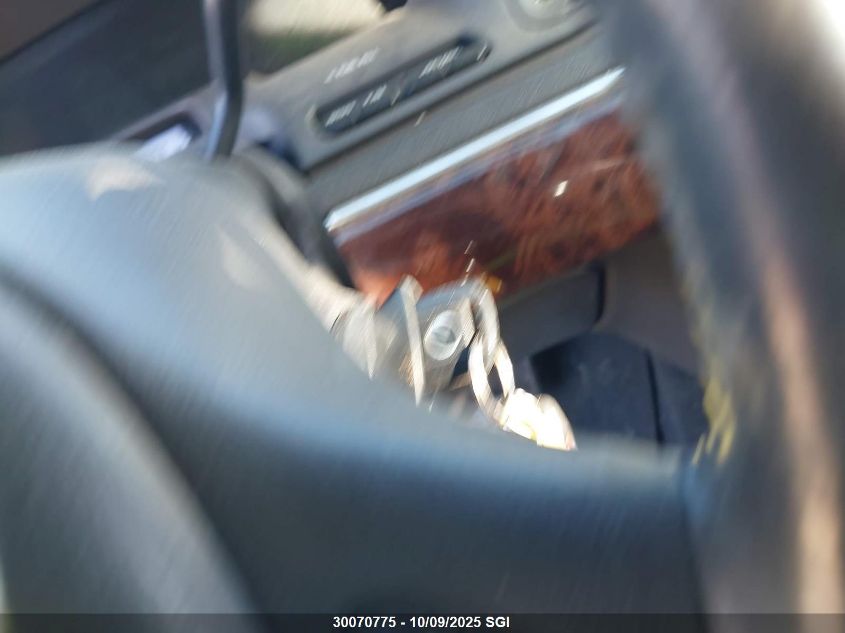 2004 Mercury Grand Marquis Ls VIN: 2MEFM75W24X655934 Lot: 30070775