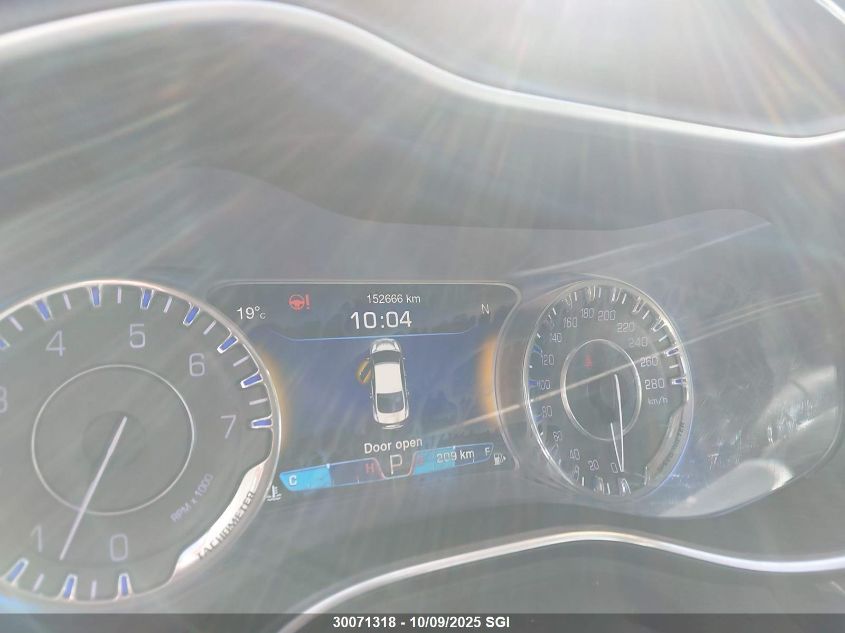 2016 Chrysler 200 C VIN: 1C3CCCCGXGN187344 Lot: 30071318