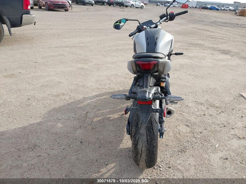 2025 Yamaha VIN: JYARM48NXSA000583 Lot: 30071679