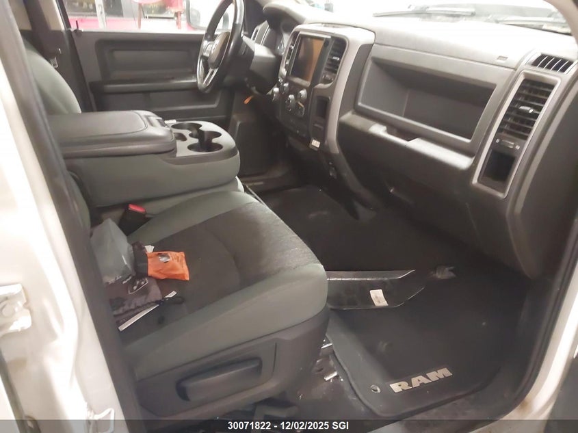 1C6RR7KT3KS720212 2019 RAM 1500 photo no. 5