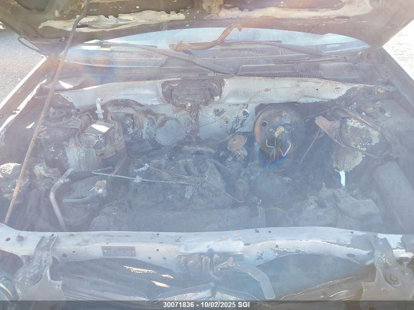 2002 Ford Escape Xlt VIN: 1FMYU04172KD56166 Lot: 30071836