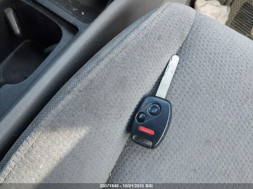 2008 Honda Civic Dx-G VIN: 2HGFA15458H013697 Lot: 30071840