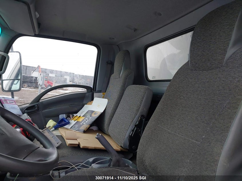 JALE5W168M7302841 2021 ISUZU  photo no. 5