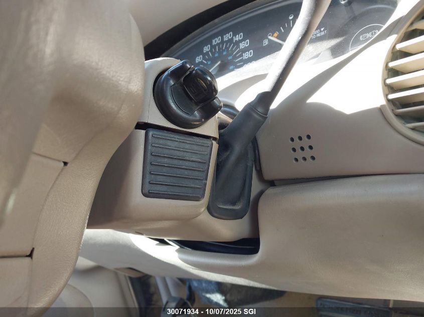 2001 Buick Century Custom VIN: 2G4WS52J711217845 Lot: 30071934