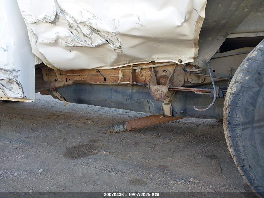 2002 Ford F250 Super Duty VIN: 1FTNX20L62EB18700 Lot: 30070436