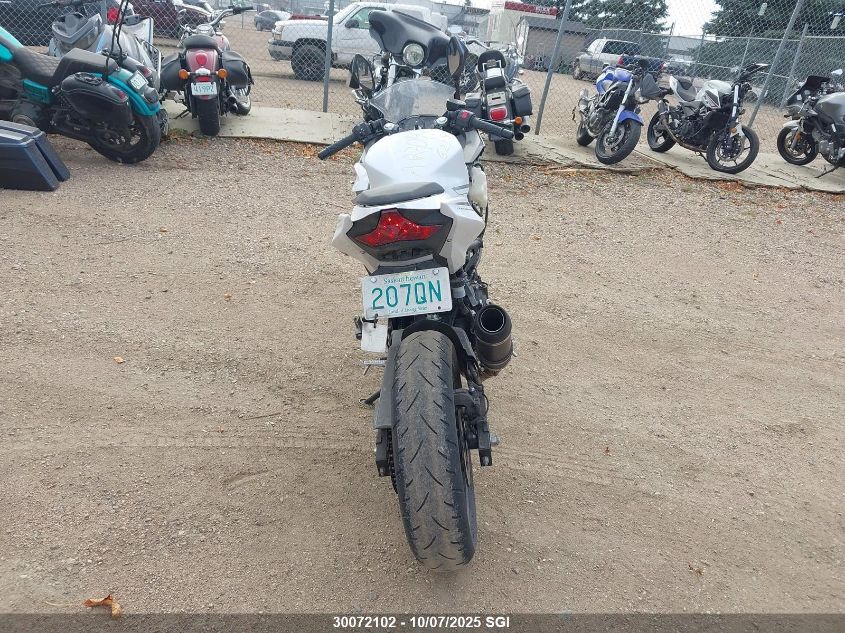 2023 Kawasaki Ex400 VIN: JKAEXKG13PDAR3043 Lot: 30072102