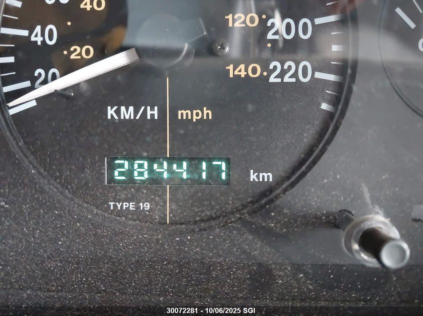 1998 Jeep Grand Cherokee Limited VIN: 1J4GZ78S3WC300555 Lot: 30072281