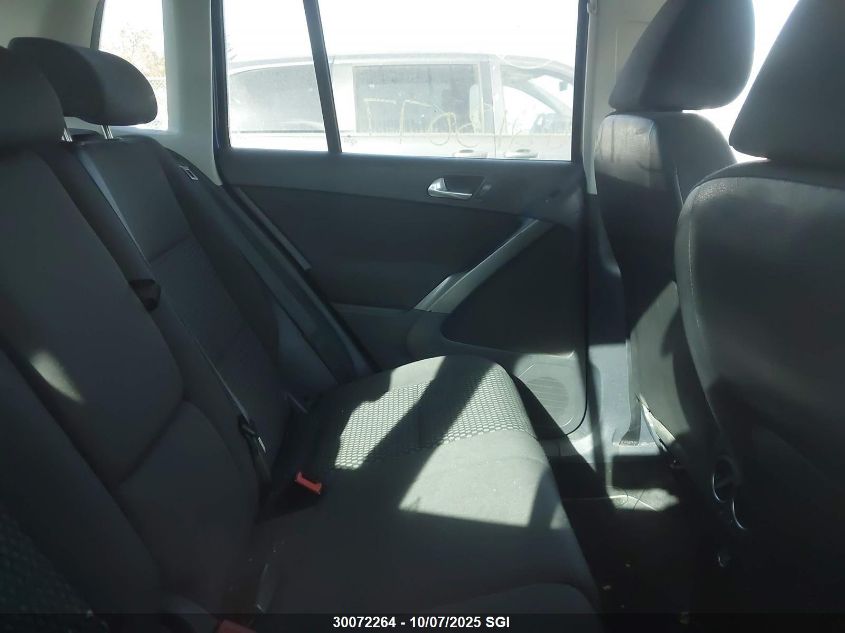 2009 Volkswagen Tiguan Se/Sel VIN: WVGBV75N19W001560 Lot: 30072264