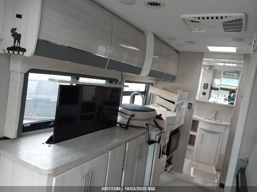 2021 Ford Transit T-350 Hd VIN: 1FDRU8PG7MKA00452 Lot: 30072390