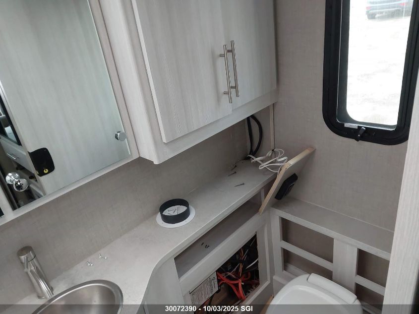 2021 Ford Transit T-350 Hd VIN: 1FDRU8PG7MKA00452 Lot: 30072390