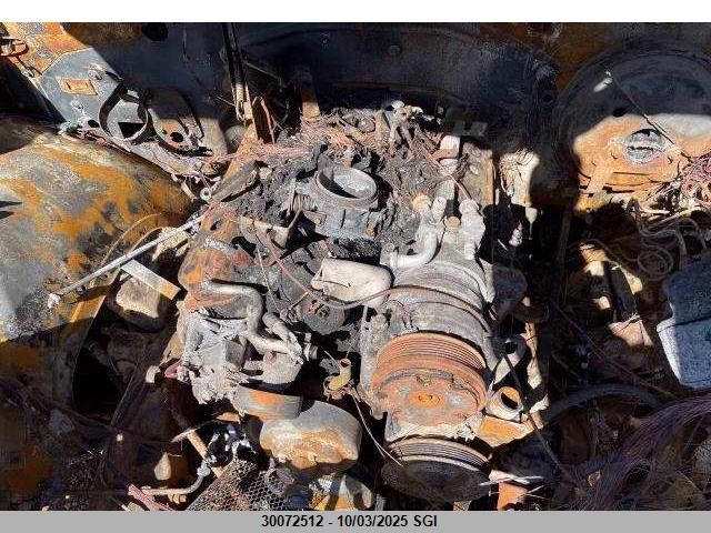 1997 GMC Suburban K1500 VIN: 1GKFK16R3VJ719619 Lot: 30072512