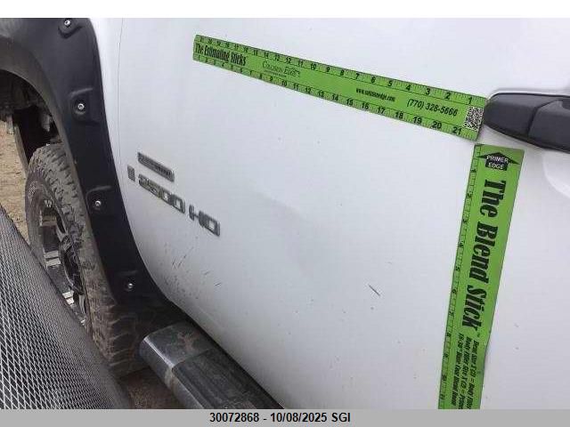 2009 GMC Sierra K2500 Heavy Duty VIN: 1GTHK43679F103477 Lot: 30072868