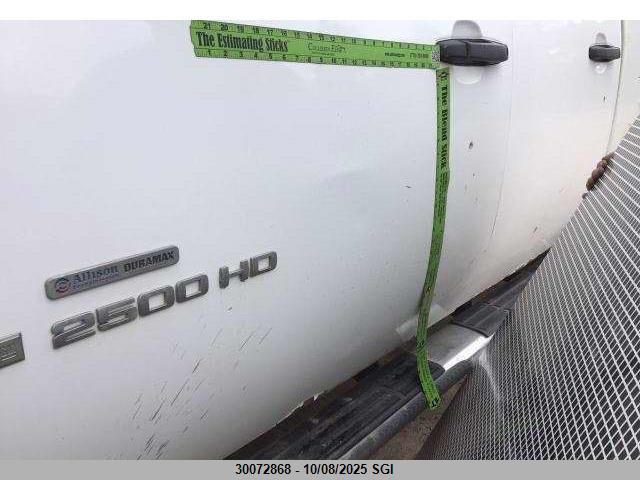 2009 GMC Sierra K2500 Heavy Duty VIN: 1GTHK43679F103477 Lot: 30072868