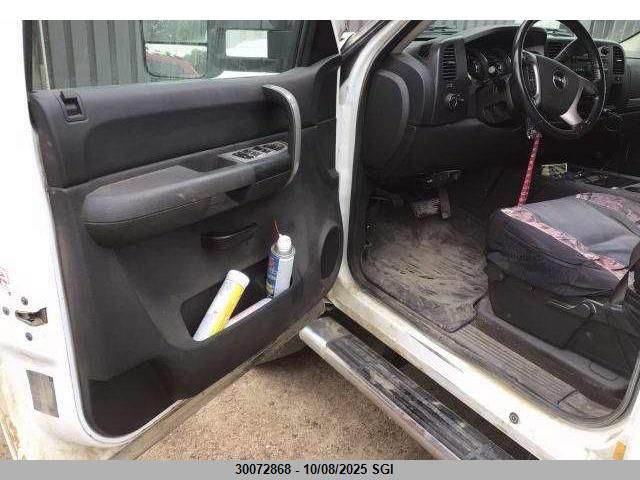 2009 GMC Sierra K2500 Heavy Duty VIN: 1GTHK43679F103477 Lot: 30072868