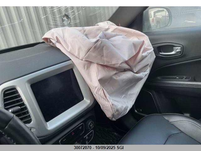 2021 Jeep Compass Latitude VIN: 3C4NJDBB1MT528860 Lot: 30072870