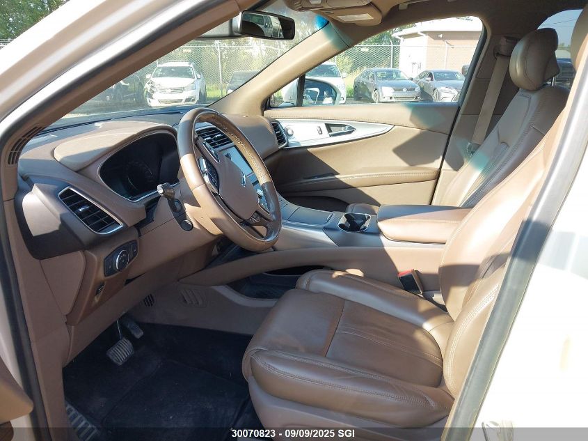 2016 Lincoln Mkx Reserve VIN: 2LMTJ8LP3GBL44934 Lot: 30070823