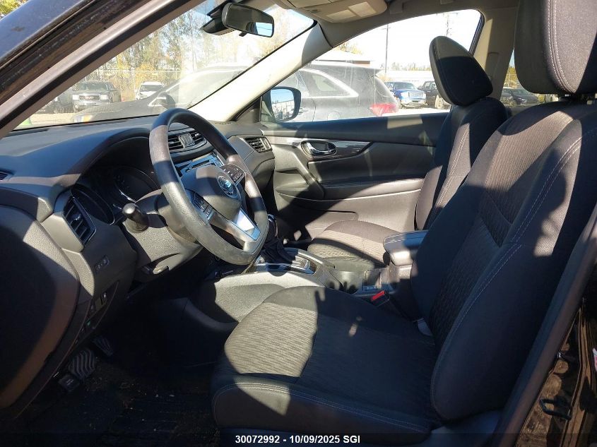 2019 Nissan Rogue S/Sl/Sv VIN: 5N1AT2MV2KC819215 Lot: 30072992