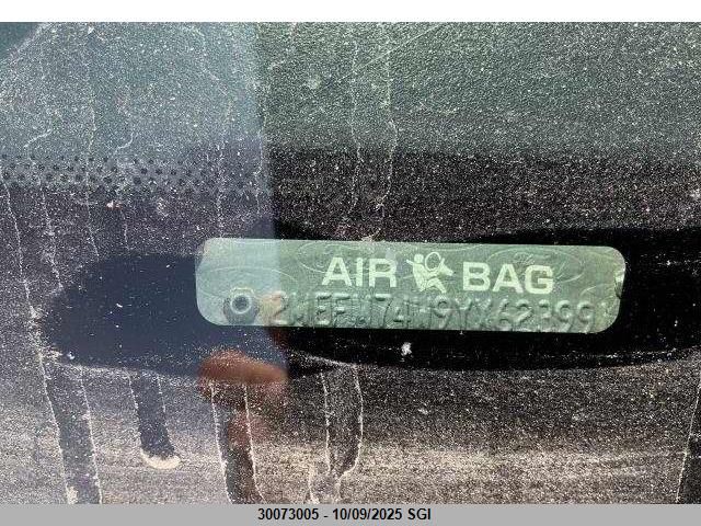 2000 Mercury Grand Marquis Gs VIN: 2MEFM74W9YX623991 Lot: 30073005