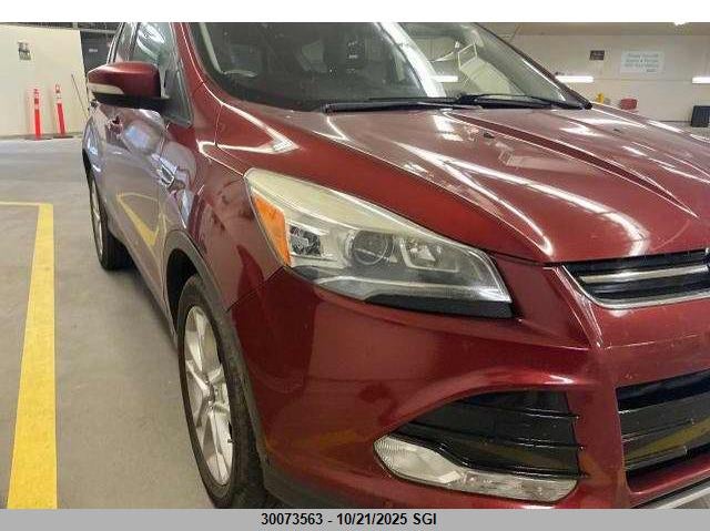 FORD ESCAPE TITANIUM