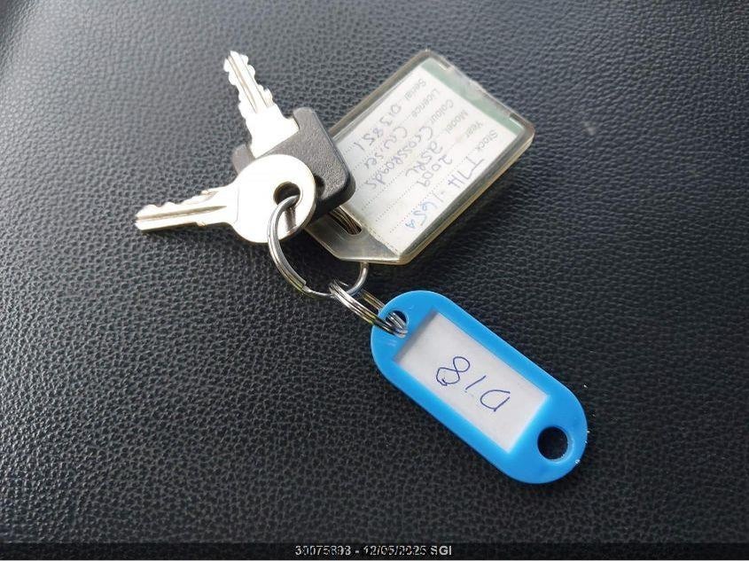 4V0FC25249B013851 2009   photo no. 10