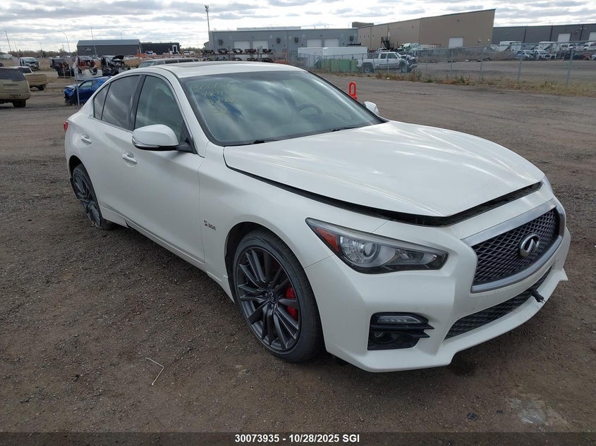 INFINITI Q50 RED SPORT 400