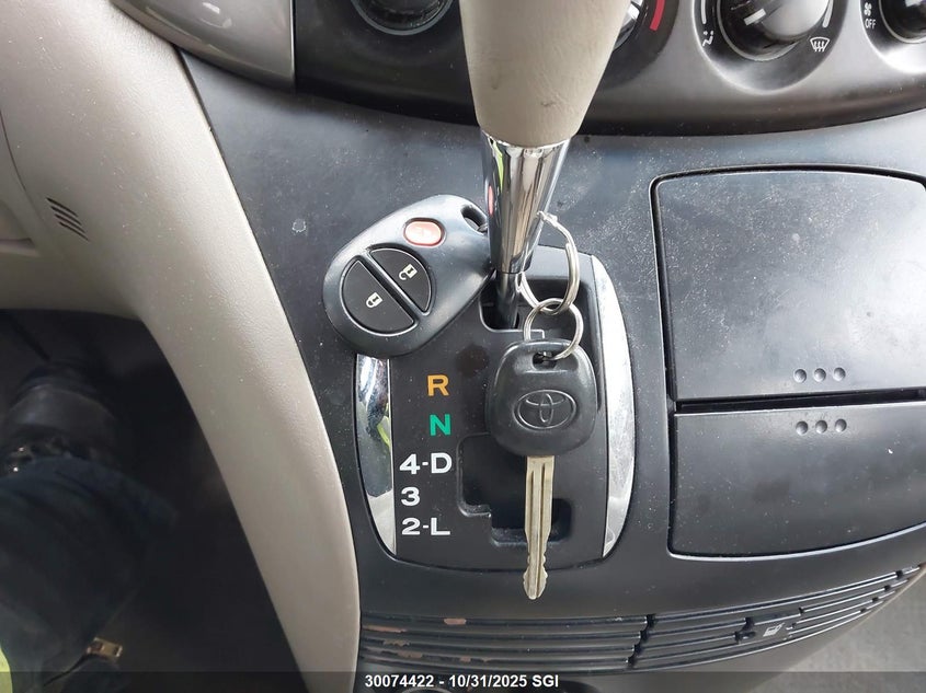 5TDZA29C16S509050 2006 TOYOTA SIENNA photo no. 11