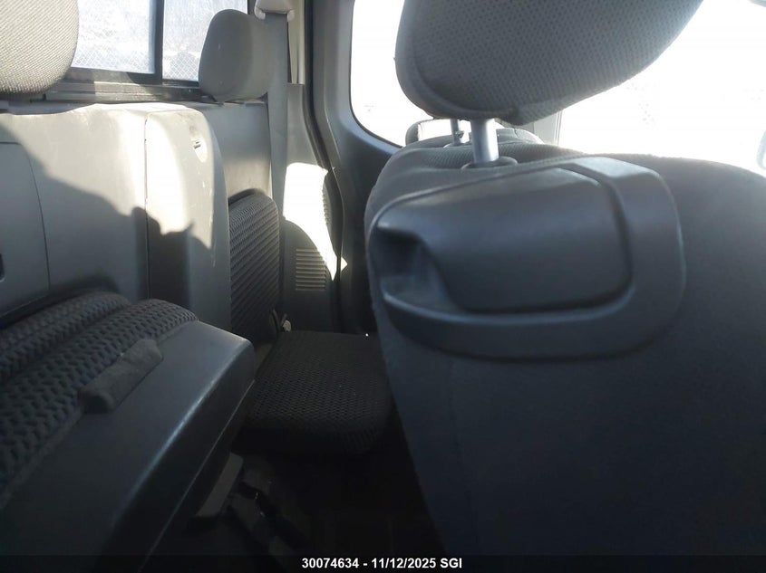 1N6AD06W07C402367 2007 NISSAN NAVARA (FRONTIER) photo no. 8