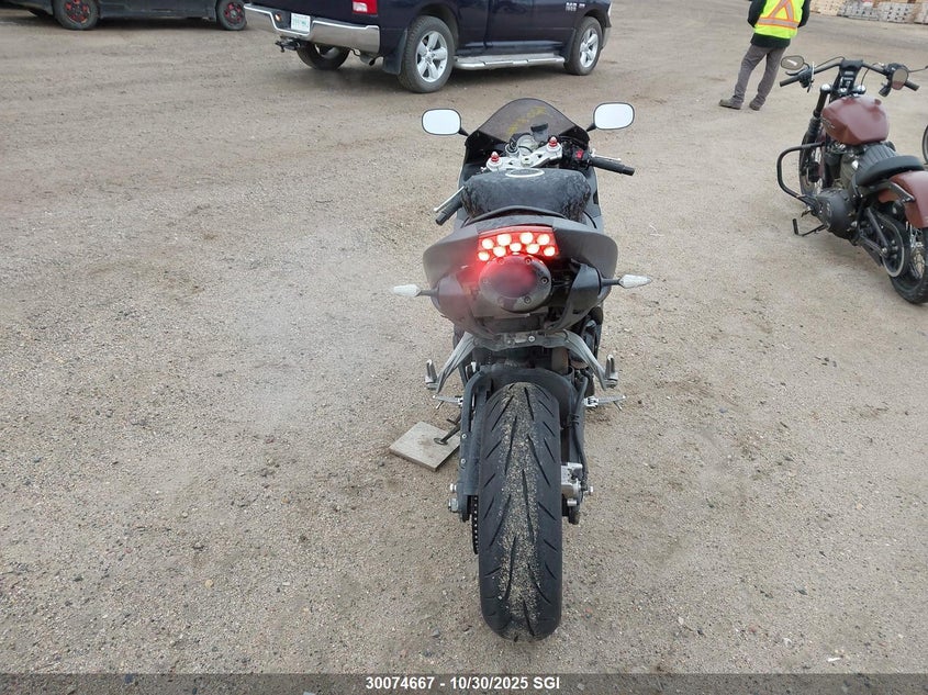 2006 Kawasaki Zx636 C1 VIN: JKBZXJD136A004046 Lot: 30074667