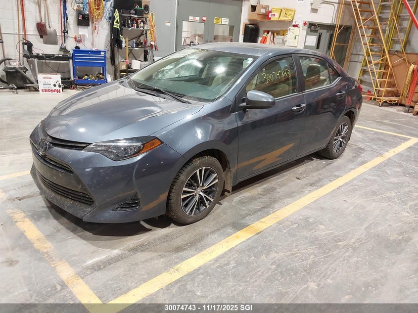 2T1BURHE4HC804935 2017 TOYOTA COROLLA photo no. 2